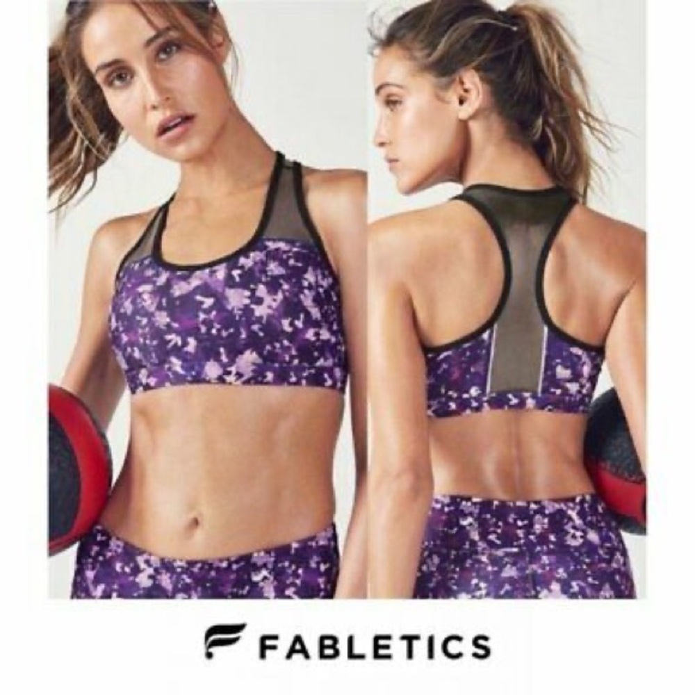 Fabletics  Amna Reflective Sports Bra Glow Getter XS